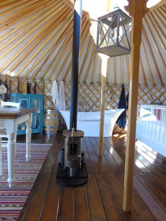 Hotel Glamping Abruzzo - The Yurt à Catignano Extérieur photo