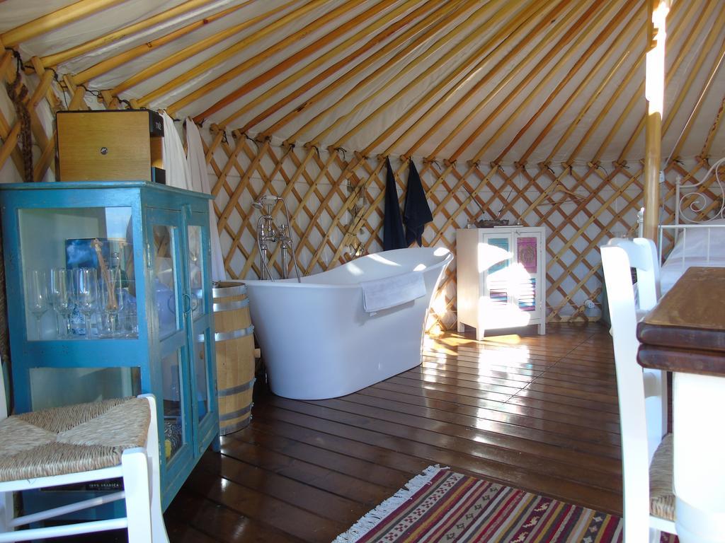 Hotel Glamping Abruzzo - The Yurt à Catignano Extérieur photo